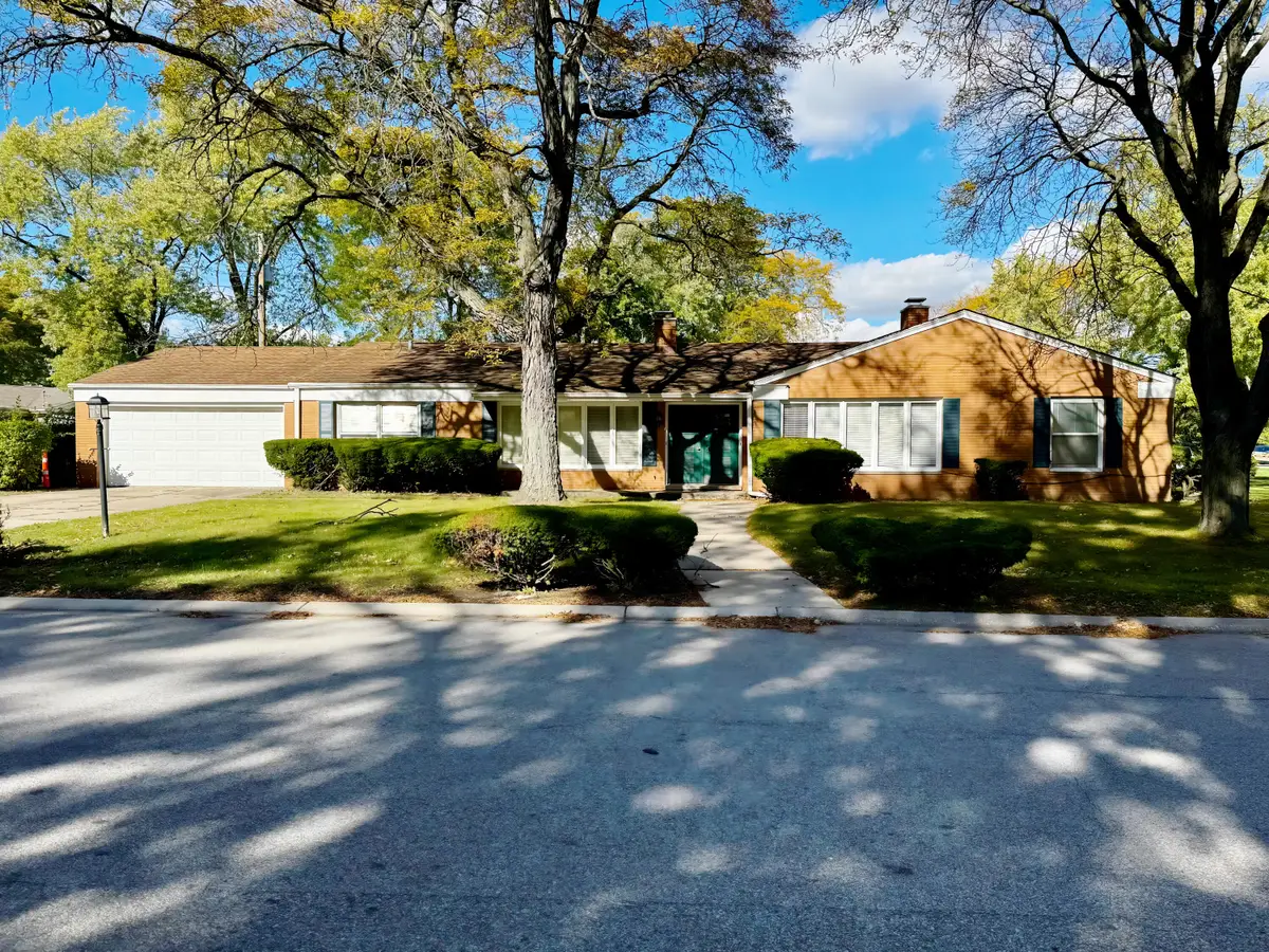 2306 W 65th Avenue, Merrillville, IN 46410 - Image #1