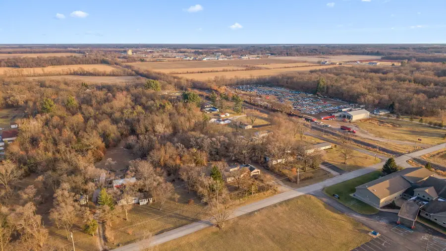 655 Orchid Street Se, Demotte, IN 46310 - Image #3