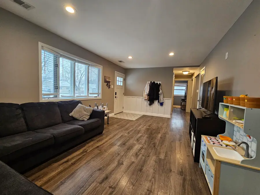 8129 Wicker Park Drive, Highland, IN 46322 - #3