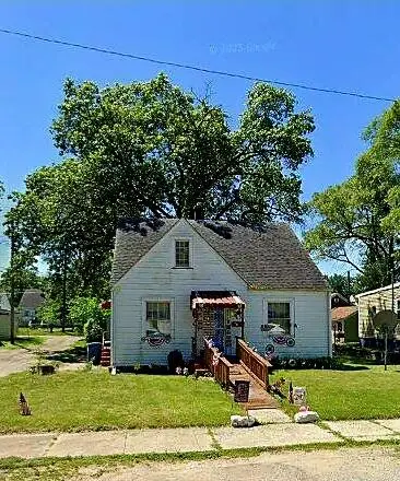 621 W 44th Place, Gary, IN 46408 - #1