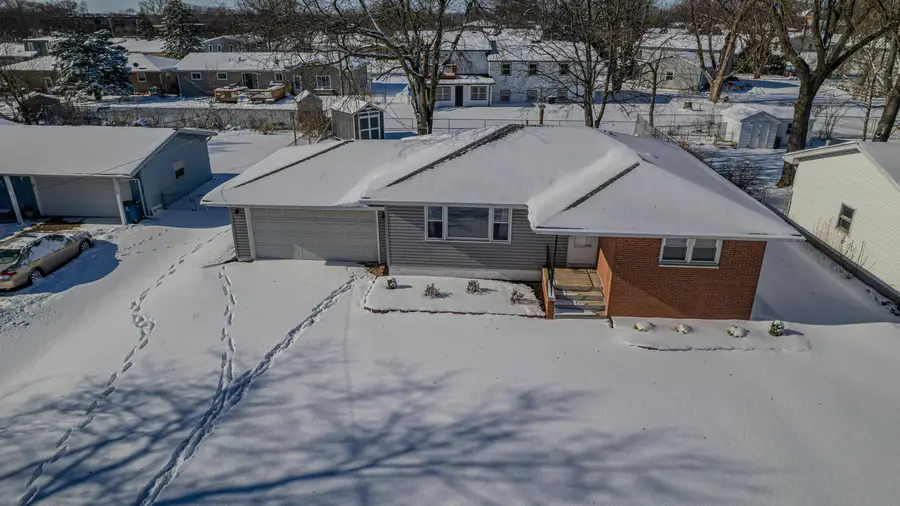 9380 Mckinley Street, Crown Point, IN 46307 - Image #2