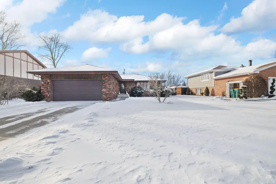 8120 Tapper Avenue, Munster, IN 46321 - Image #2