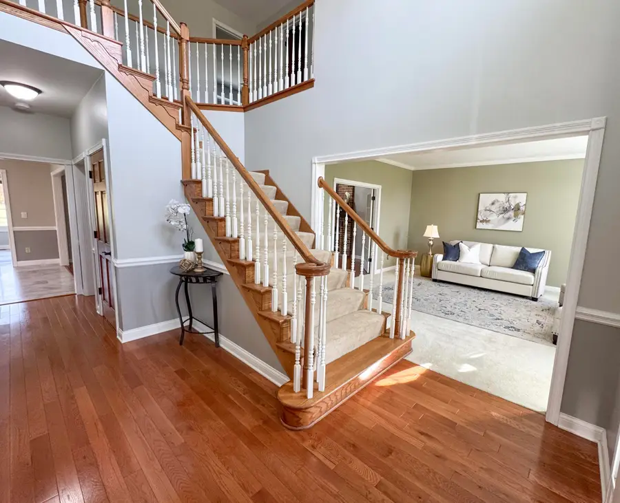 513 Kinsale Court, Valparaiso, IN 46385 - Image #2