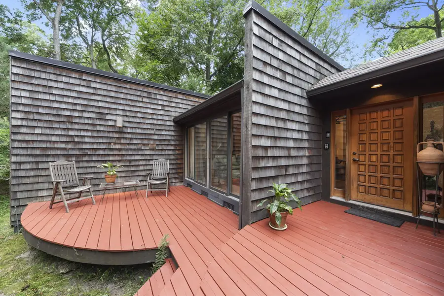 3820 Hiawatha Drive, Michiana Shores, IN 46360 - Image #2