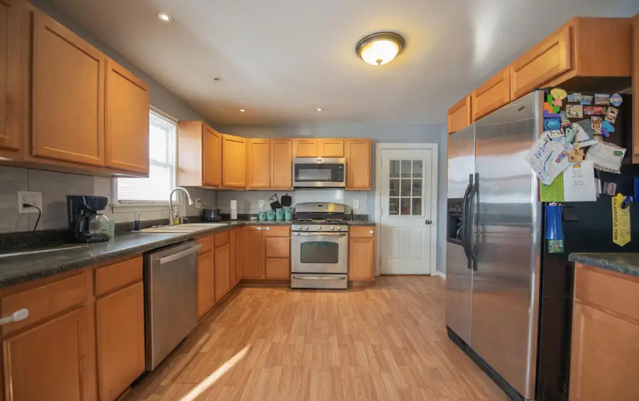 763 Timberline Pkwy, Valparaiso, IN 46385 - Image #2