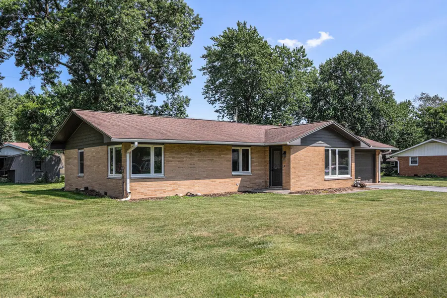 3804 Sunset Drive, Valparaiso, IN 46383 - #2