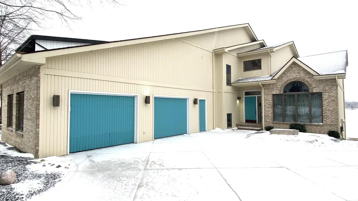 2480 E Lakeshore Drive, Crown Point, IN 46307 - Image #1