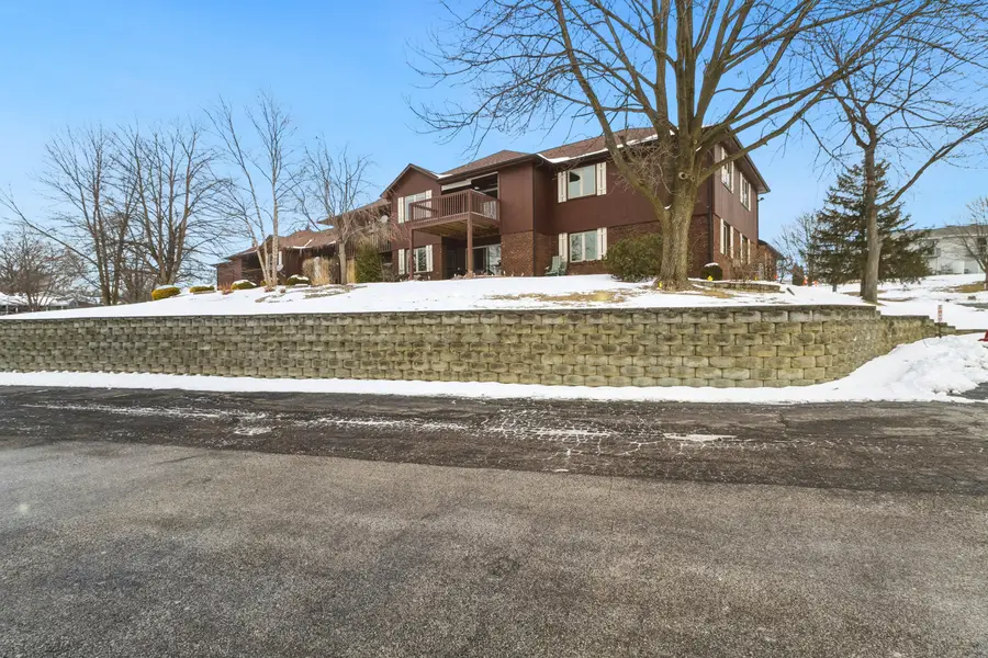 2545 E Lakeshore Drive #A71, Crown Point, IN 46307 - Image #2