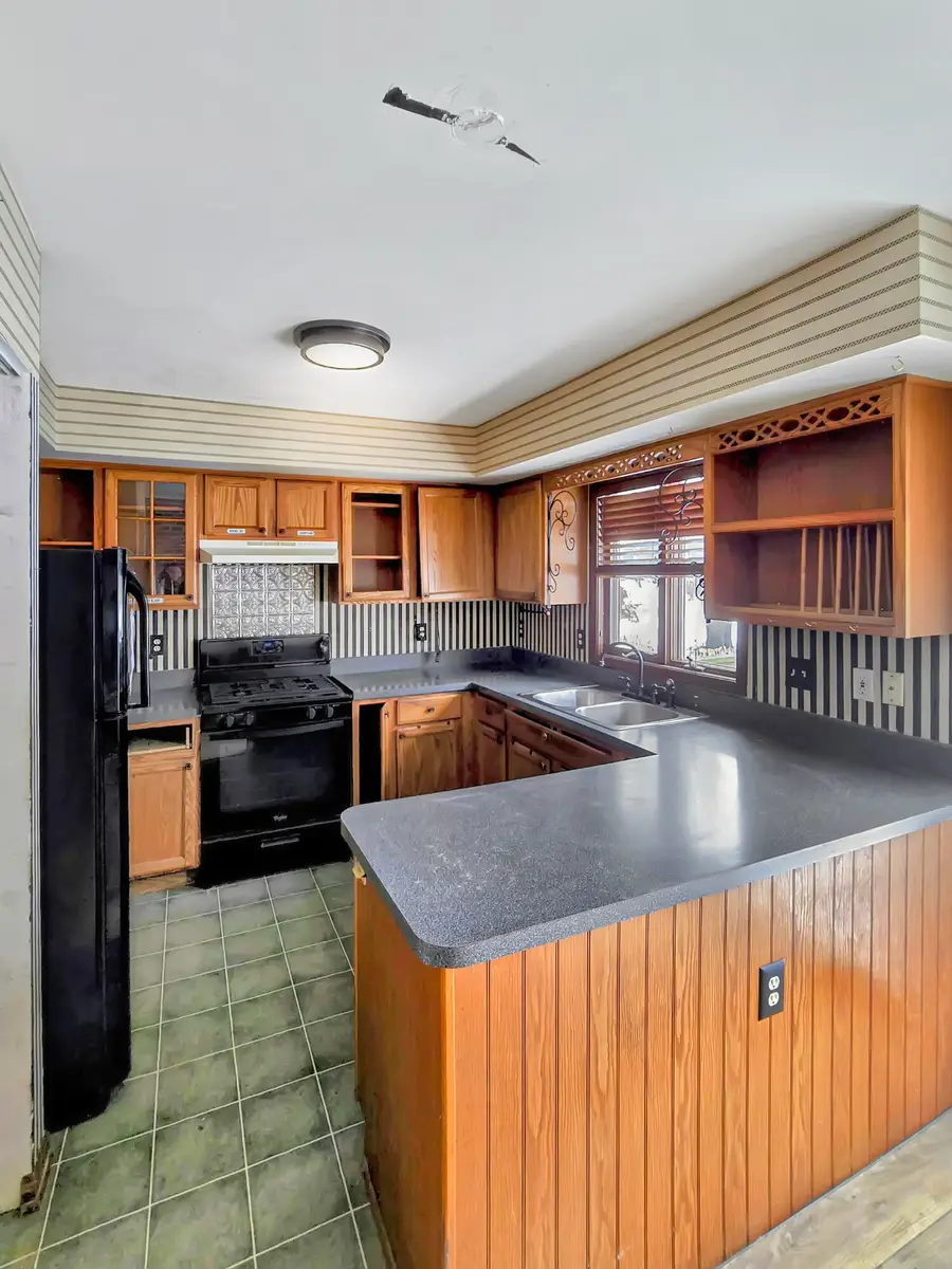 1538 Lake Street, Hobart, IN 46342 - #3