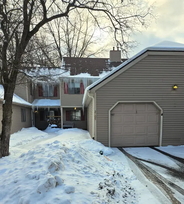 2105 Dogwood Lane, Chesterton, IN 46304