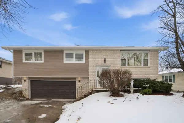 2417 Hickory Drive, Dyer, IN 46311