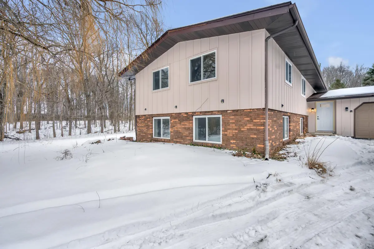 831 Opal Drive, Valparaiso, IN 46383 - Image #1