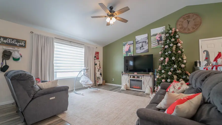 695 Cross Meadows Drive, Valparaiso, IN 46385 - Image #3