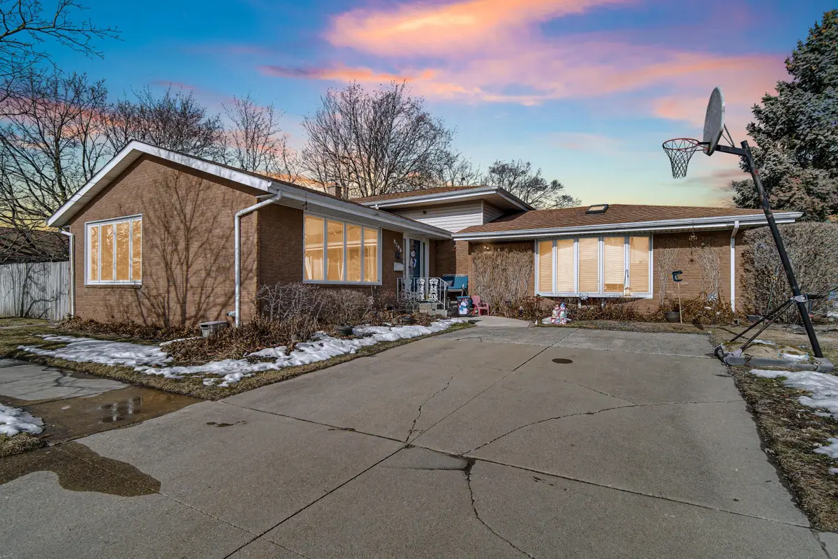 8796 Madison Avenue, Munster, IN 46321 - #1