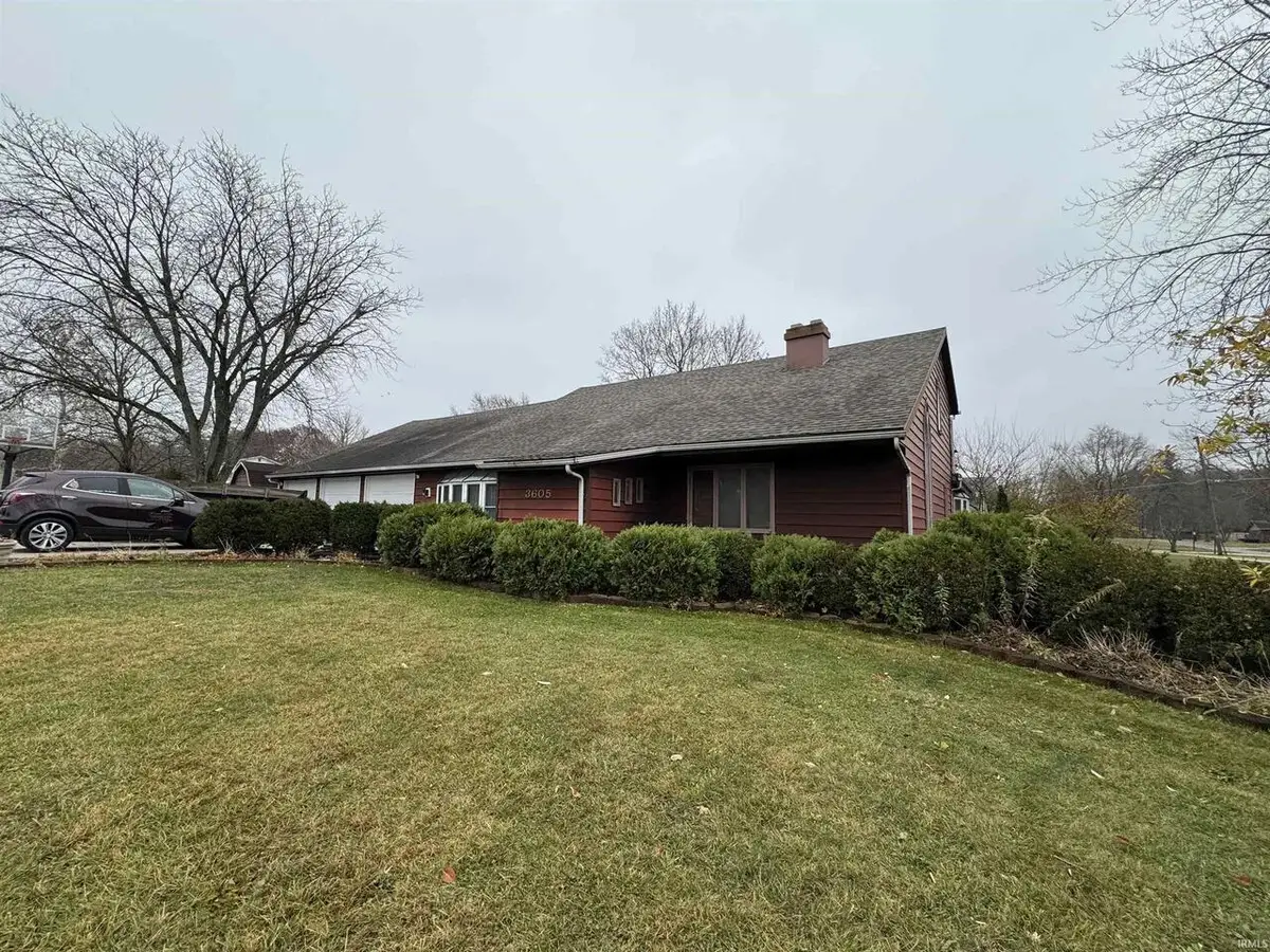 3605 W Pettigrew Drive, Muncie, IN 47304 - #1