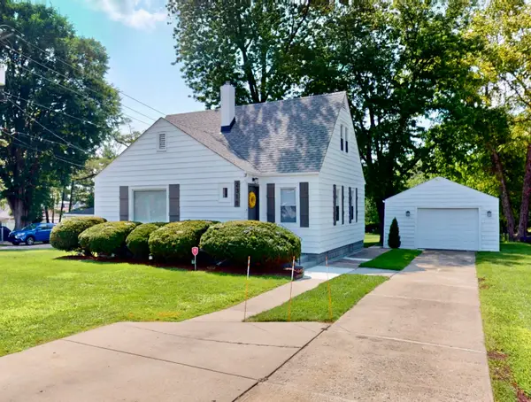 2310 W 73rd Avenue, Merrillville, IN 46410