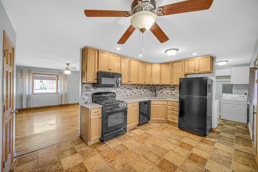 9410 Farmer Drive, Highland, IN 46322 - #3