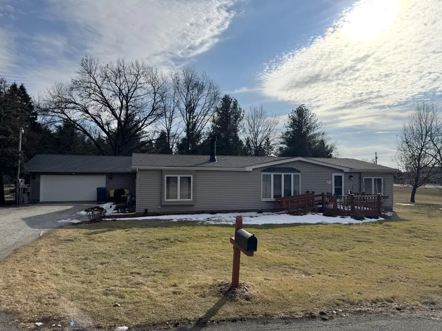25 E Carter Street, Wheatfield, IN 46392 - #3