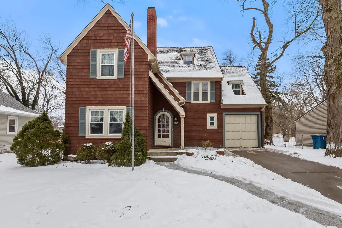 109 Elmwood Place, Crown Point, IN 46307 - #1