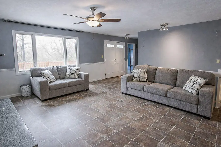 955 W 200 N, La Porte, IN 46350 - #3