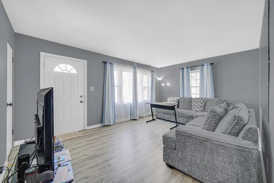 1119 W 38th Place, Hobart, IN 46342 - #3