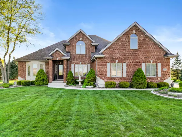 1555 Chalone Court, Crown Point, IN 46307