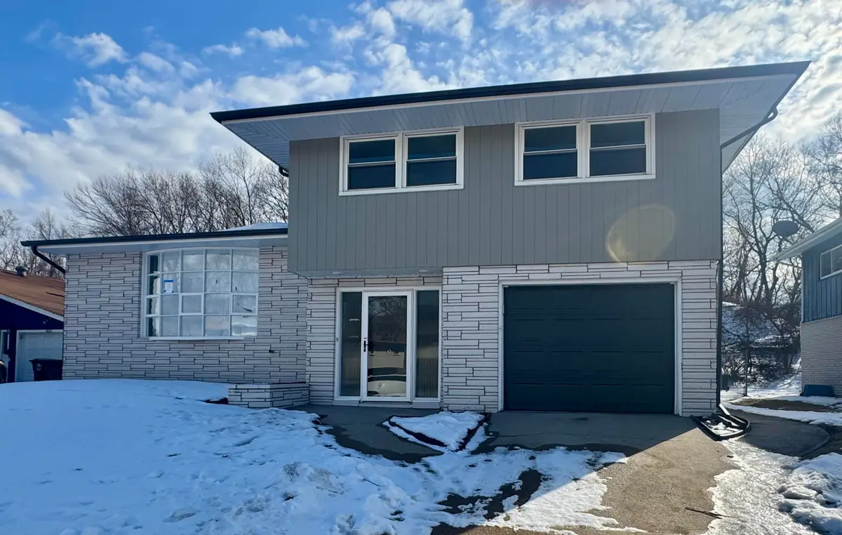 8611 Lakewood Avenue, Gary, IN 46403 - #1