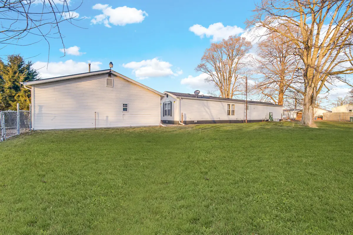 9815 W 236th Avenue, Schneider, IN 46376 - #1