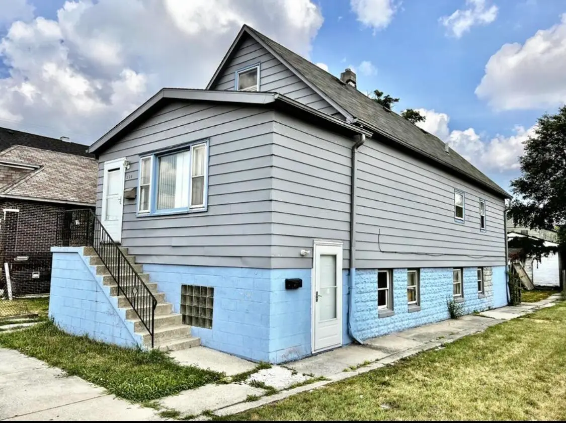 602 E 150th Street, East Chicago, IN 46312 - #1