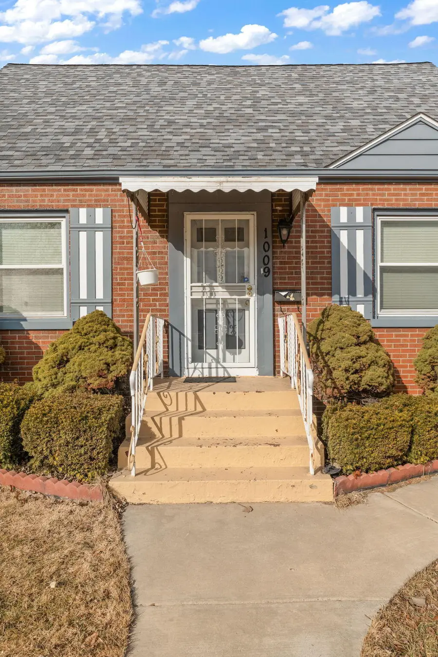 1009 River Drive, Hammond, IN 46324 - #2