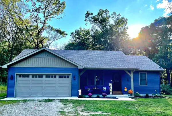 11524 Briarhill Drive, DeMotte, IN 46310