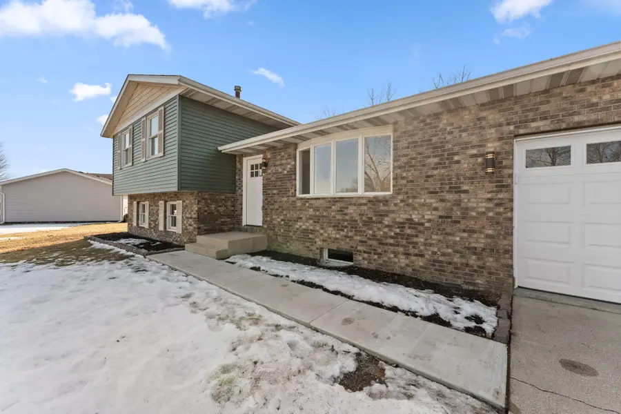 2807 W 63rd Lane, Merrillville, IN 46410 - #3