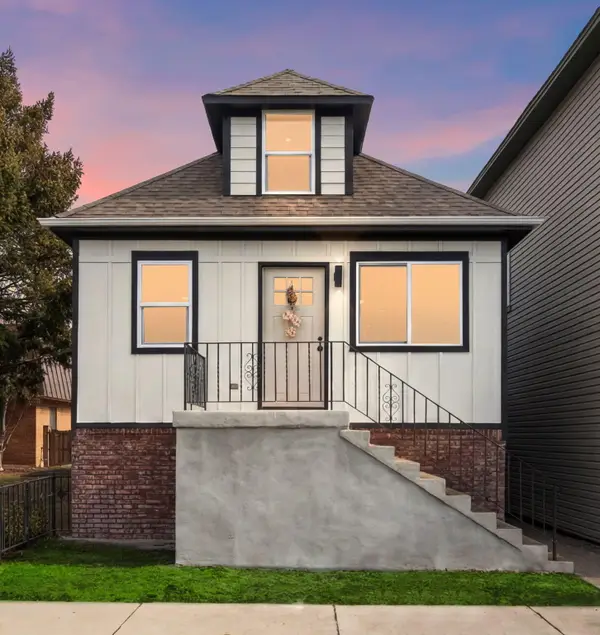 2017 Clark Street, Whiting, IN 46394