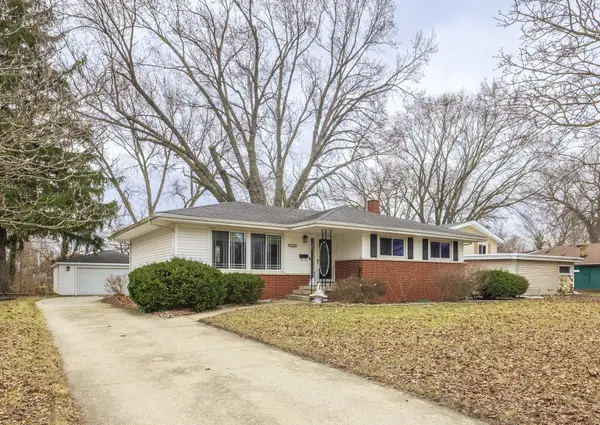 9133 Foliage Lane, Munster, IN 46321