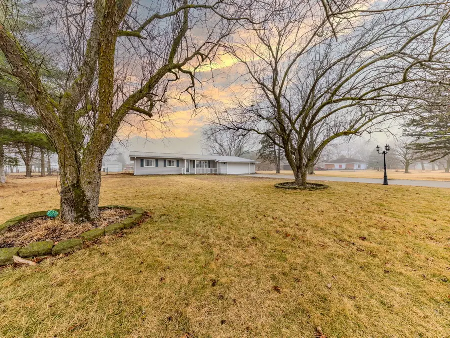 3569 W 1500 S, Kentland, IN 47951 - #2