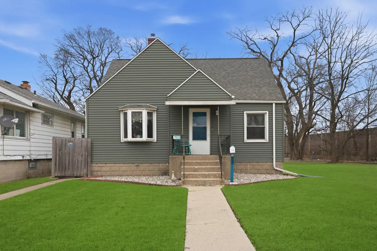 7623 Monroe Avenue, Hammond, IN 46324 - #1
