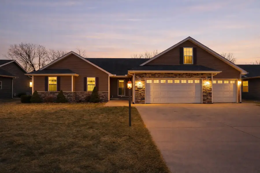 1926 Daisy Street Se, Demotte, IN 46310 - #2