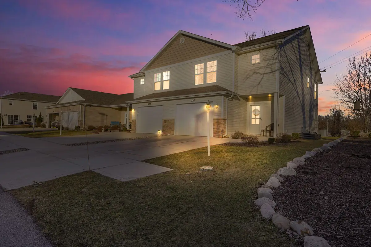 1201 Tower Lane, Chesterton, IN 46304 - #1