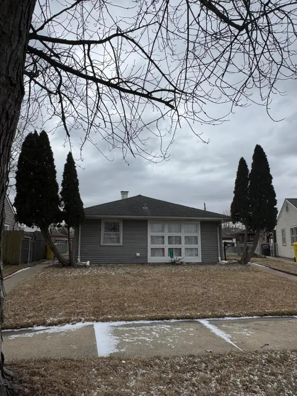 814 W Woodside Drive, Griffith, IN 46319