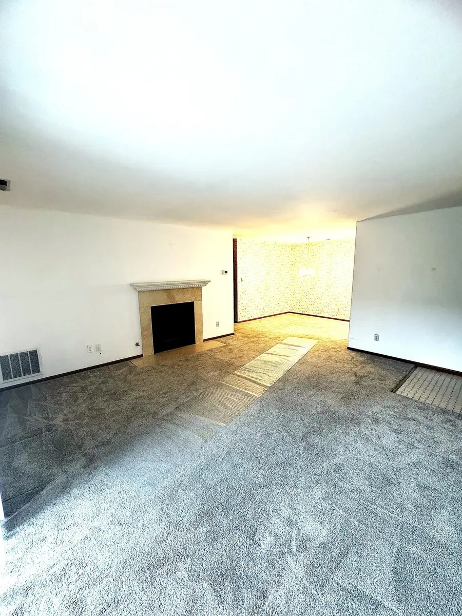 9621 Merrillville Road #103, Crown Point, IN 46307 - #3