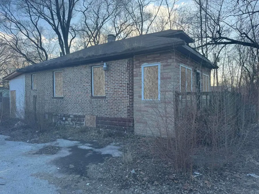 1105 W 15th Avenue, Gary, IN 46407 - #2