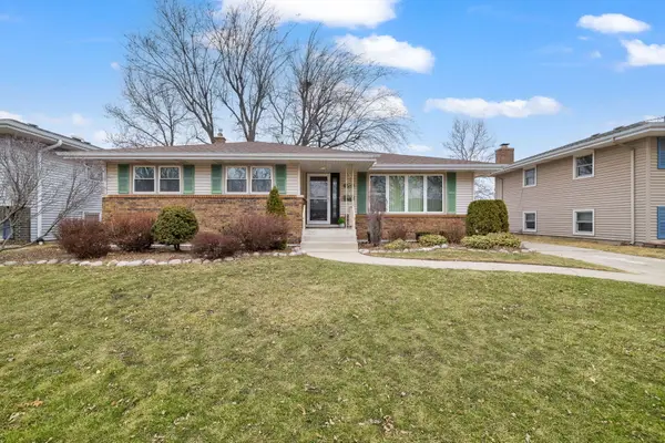 507 Hickory Lane, Munster, IN 46321
