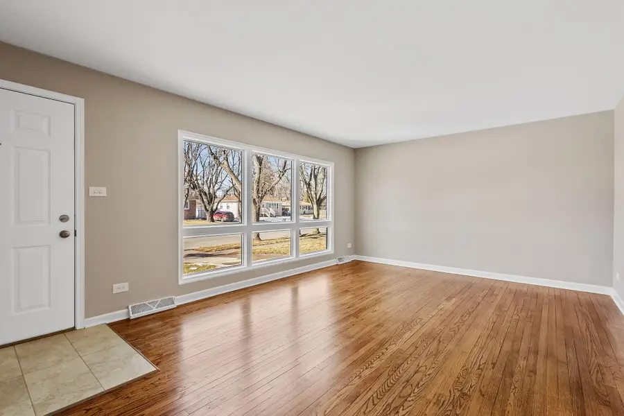 8941 Ohio Place, Highland, IN 46322 - #3