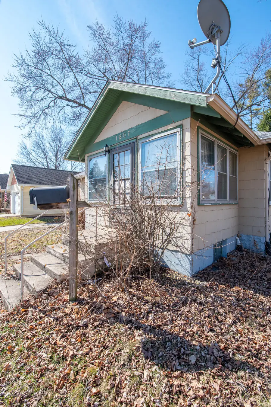 1207 Valparaiso Street, Valparaiso, IN 46383 - #2