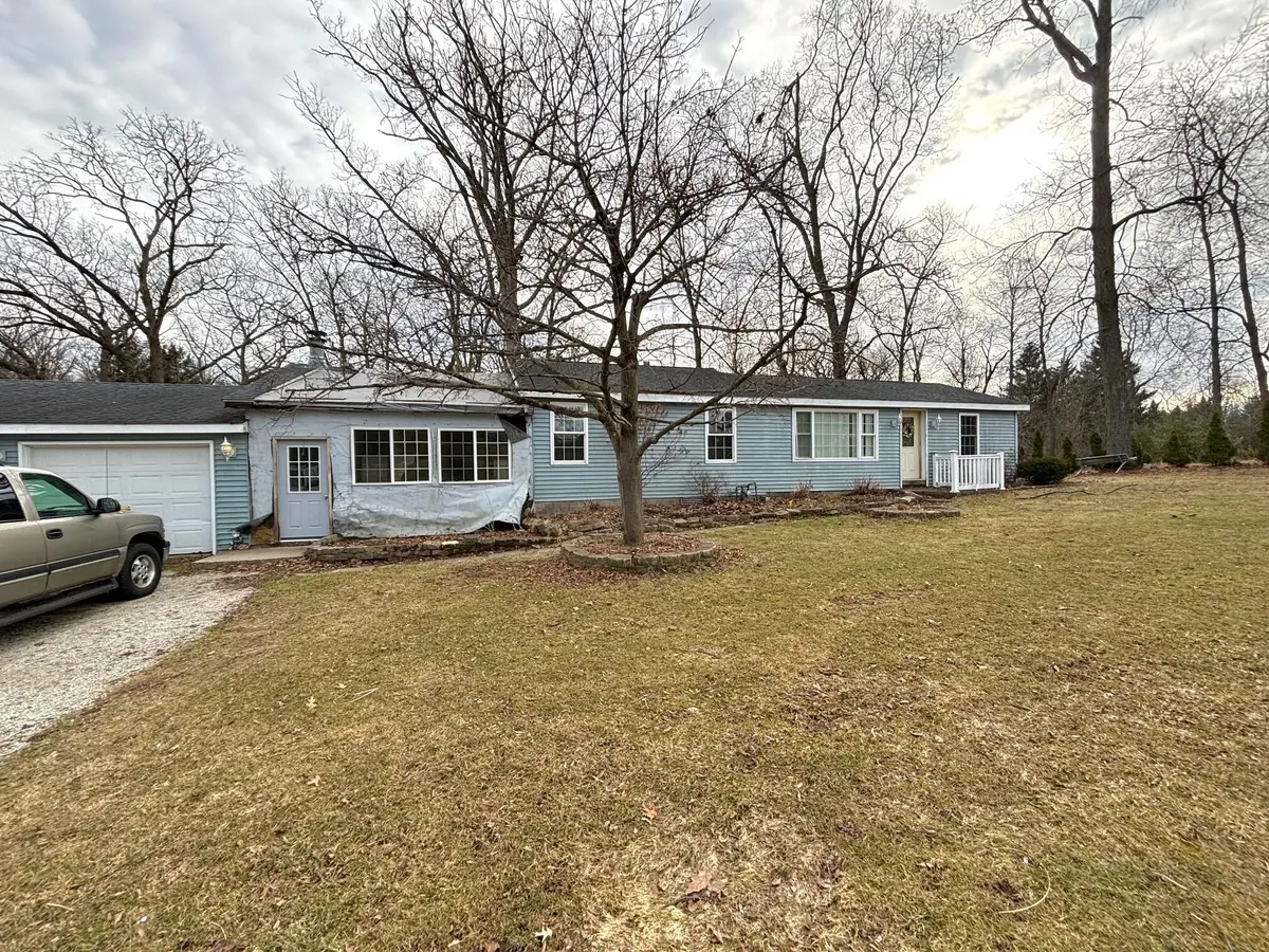 362 W Division Road, Valparaiso, IN 46385 - #1