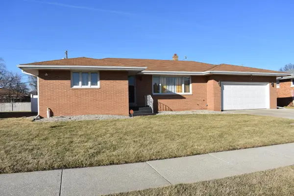 300 W 54th Place, Merrillville, IN 46410