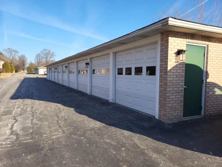 2720 Georgetowne Drive #B2, Highland, IN 46322 - #3