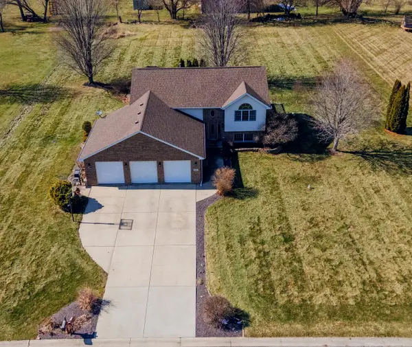 920 Plantation Road, Valparaiso, IN 46385
