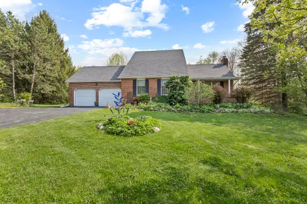 328 E Tratebas Road, Chesterton, IN 46304