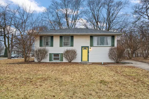 8014 Chase Place, Merrillville, IN 46410